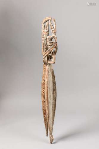 ASMAT, Irian Jaya, Indonésie. Bois clair sculpté,…