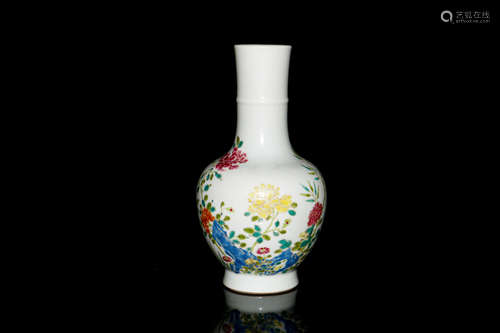 Chinese Famille Rose Porcelain Vase