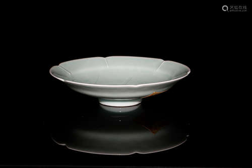 Chinese Hutian Kiln Porcelain Plate