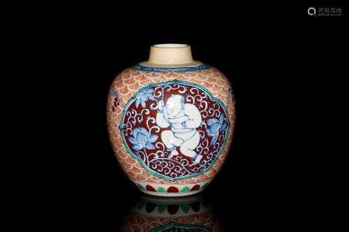 Chinese Famille Rose Porcelain Jar