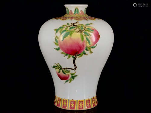 Chinese Famille Rose Porcelain Vase