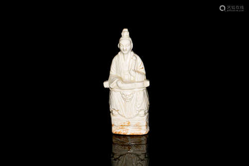 Chinese Ding Yao Porcelain Figurine