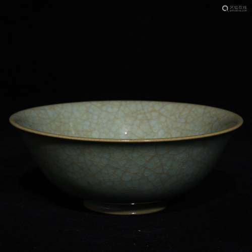 A Chinese Ru Kiln Porcelain Bowl