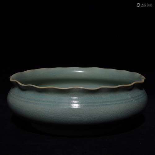 A Chinese Ru Kiln Porcelain Brush Washer