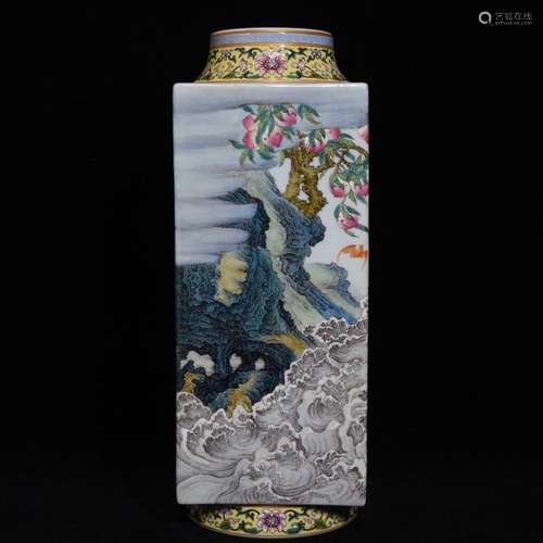 A Chinese Porcelain Famille Rose Vase