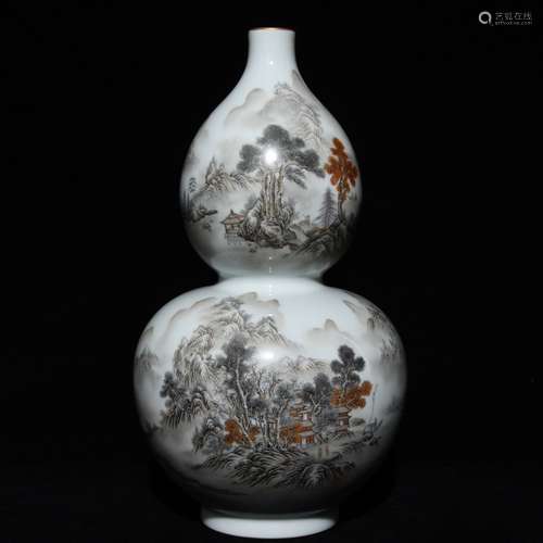 A Chinese Porcelain Ink-Painting Gourd Vase