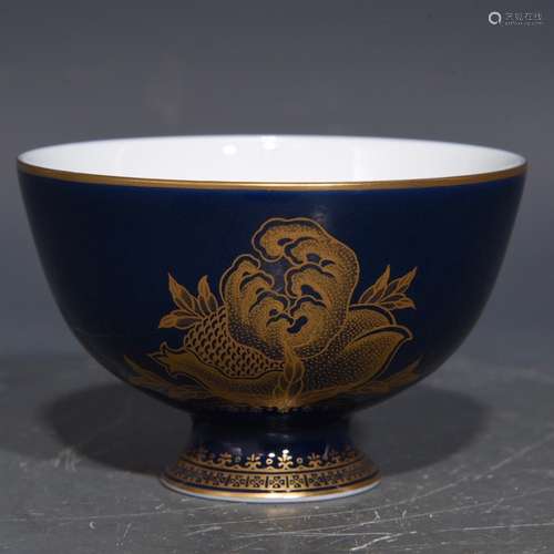 A Chinese Porcelain Blue Glazed Cup With Gilding