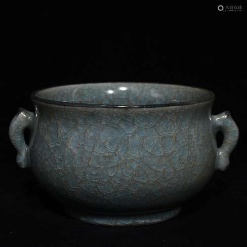 A Chinese Guan Kiln Porcelain Censer