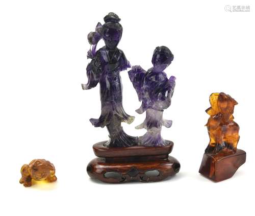 2 Chinese Agate Animals and Crystal Figures