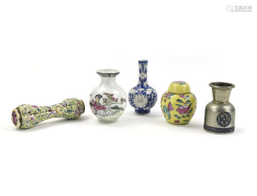 Group of 5 Miniature Vase, Porcelain, Cloissione