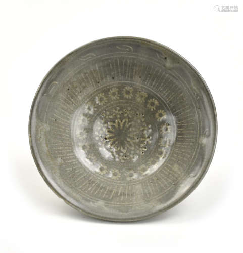 Korean Slip-Inlaid Celadon Glazed Tea Bowl, 13th C
