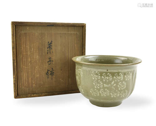 Korean Celadon Glazed Deep Bowl & Box, 15th C.