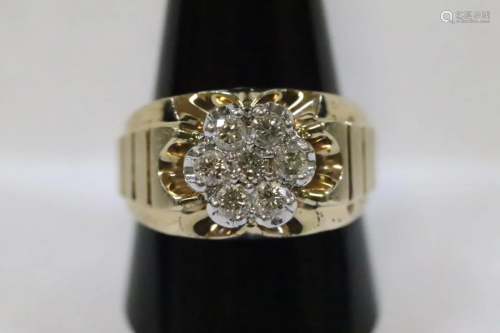 10K Y/G Rolex style ring set with 7 brilliant cut diamo