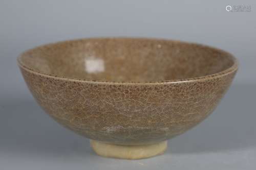 A Porcelain Longquan Kiln Bowl