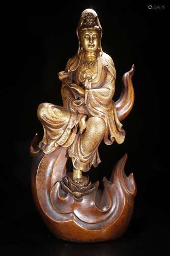 A Gilt Bronze Guanyin Statue