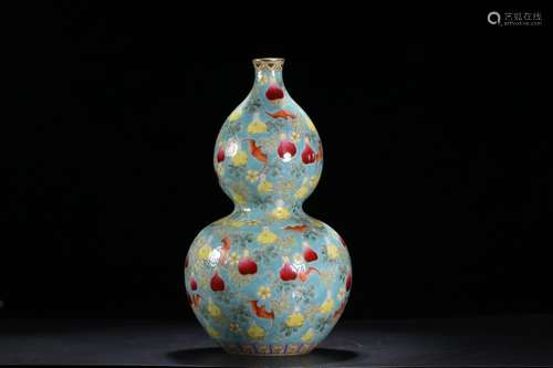 A Porcelain Famille Rose Gourd Vase