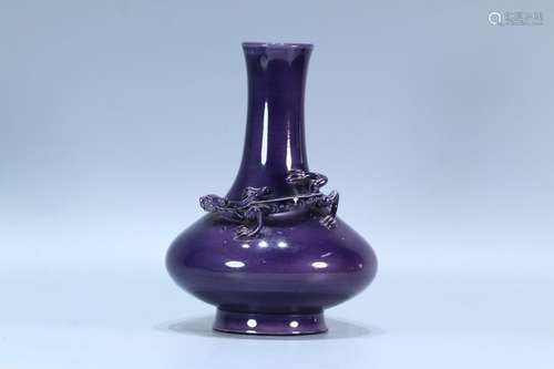 A Porcelain Purple Glazed Vase