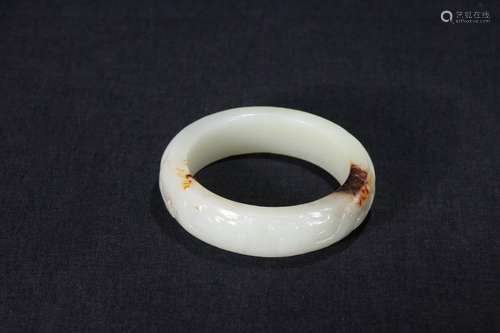 A Hetian Jade Dragon Carved Bangle