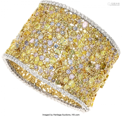 55279: Colored Diamond, Diamond, Platinum, Gold Bracele