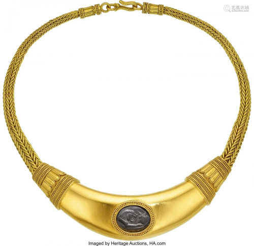 55017: Ancient Coin, Gold Necklace The 22k gold neckla