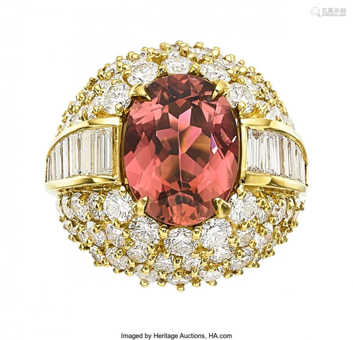 55231: Tourmaline, Diamond, Gold Ring The ring centers