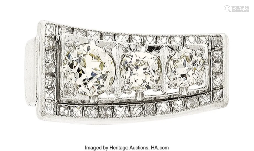 55201: Art Deco Diamond, Platinum Ring The ring featu
