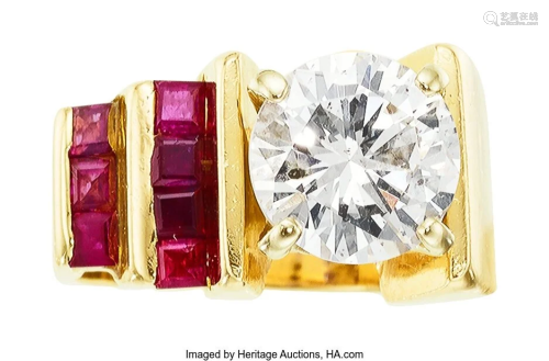 55369: Diamond, Ruby, Gold Ring The ring features a r