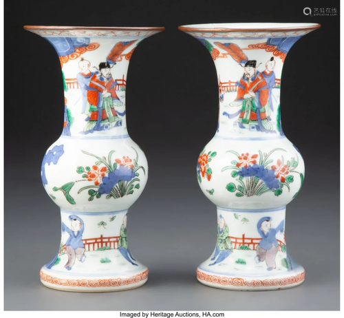 67119: A Pair of Chinese Wucai Vases, Qing Dynasty, Kan