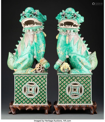 67161: A Pair Chinese Porcelain Foo Lions, Qing Dynasty