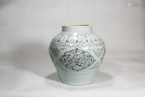 Chinese Yuan Dynasty Underglaze Red Porcelain Pot