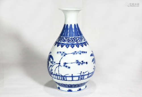 Chinese Qing Dynasty Guangxu Period Blue And White Porcelain Bottle