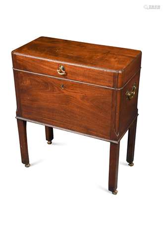 A George III mahogany cellarette,