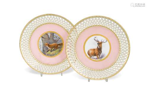 A pair of Minton cabinet plates,