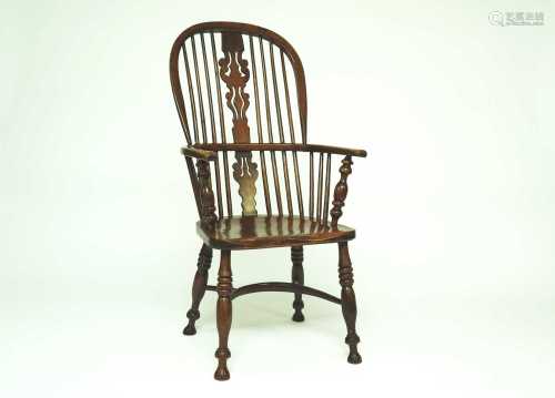 A Victorian yew and elm Windsor chair