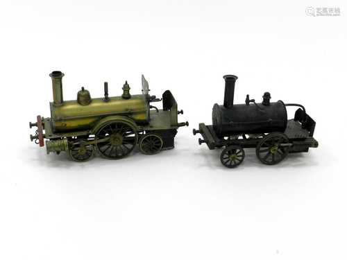 An early 20th century brass steam model locomotive, 20cm long and another similar, 20cm long (2)