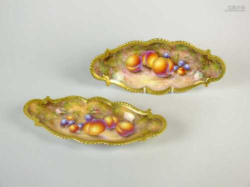 A pair of Royal Worcester fruit-decorated dishes