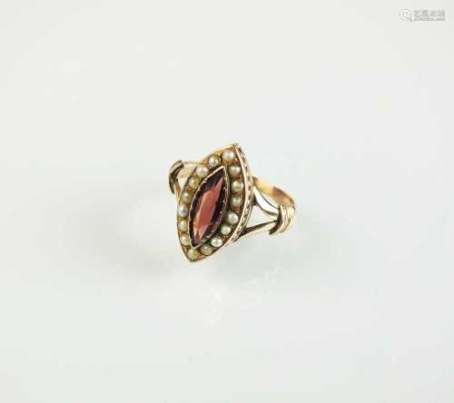 A garnet and split seed pearl ring