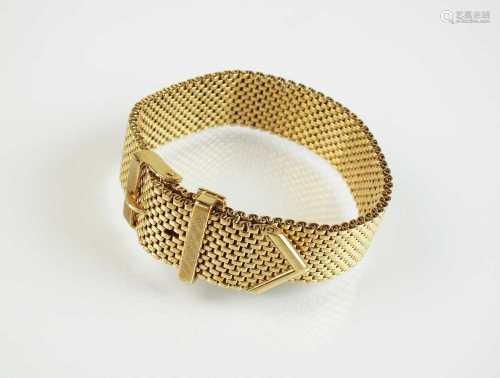 A 9ct gold buckle bracelet