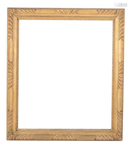 A William & Mary carved giltwood picture frame