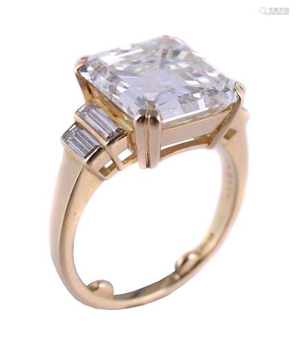 A single stone diamond ring