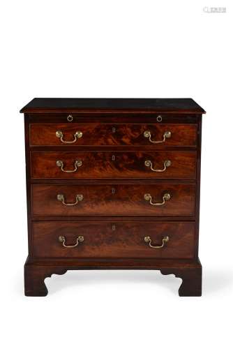 A George III mahogany bachelor's chest of drawers