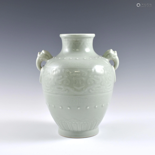 Qing Douqing glazed amphora zun vase