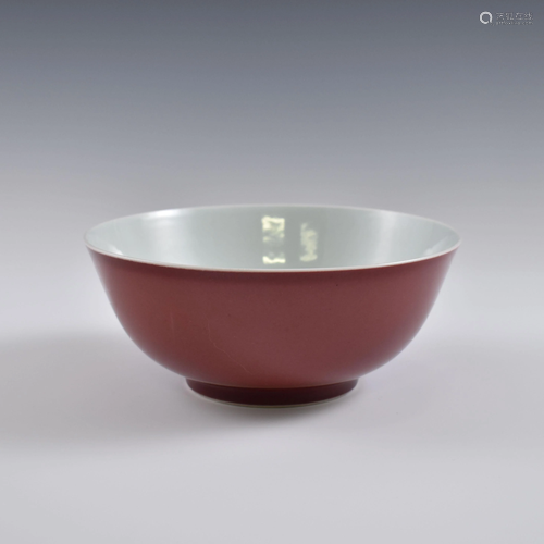 Qing red monochrome glazed bowl