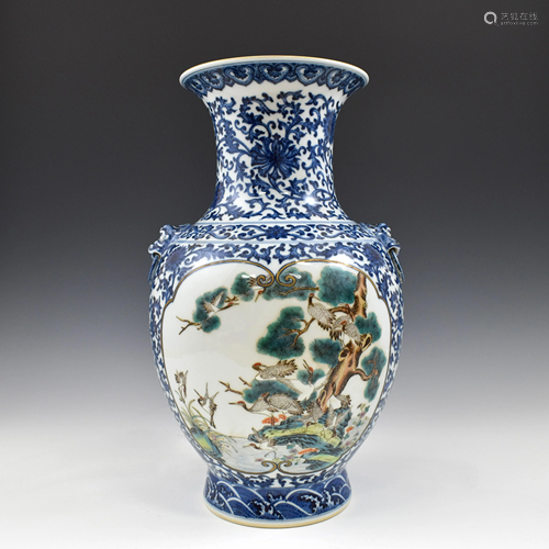 QIANLONG OPEN FACE PORCELAIN VASE