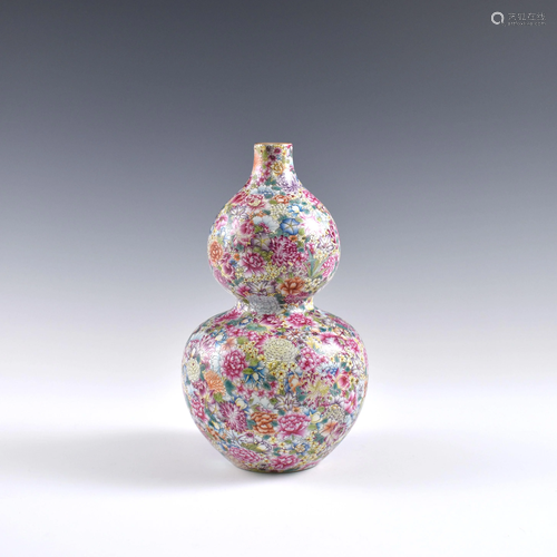 Qing mille Fleur porcelain double gourd vase