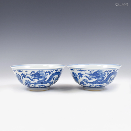 PAIR OF KANGXI BLUE & WHITE DRAGONS BOWLS