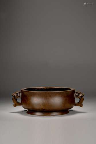 A CHINESE BRONZE CENSER