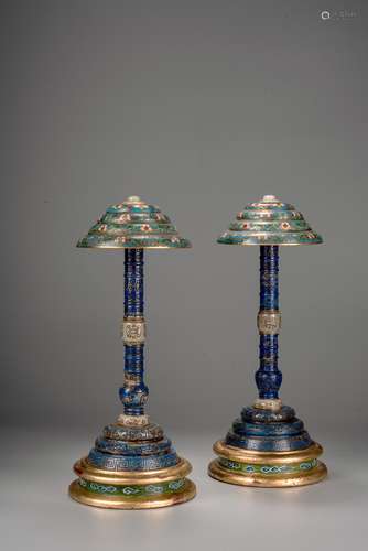 A PAIR OF LAPIS LAZULI AND CLOISONNE ENAMEL HAT STANDS