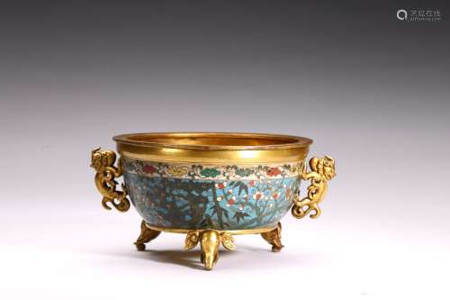 A CLOISONNE ENAMEL ELEPHANT-FEET TRIPOD CENSER