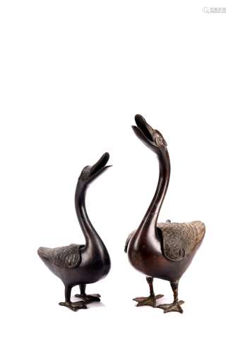 A SET OF TWO CHINESE BRONZE DUCK CENSERS